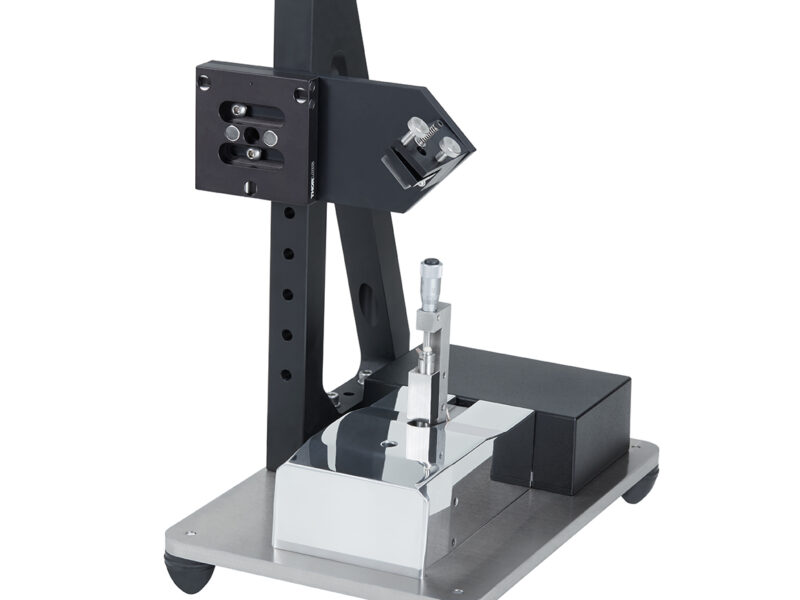 4-point bending sample holder with integrated heater for temperature-based measurement of the e31 coefficient